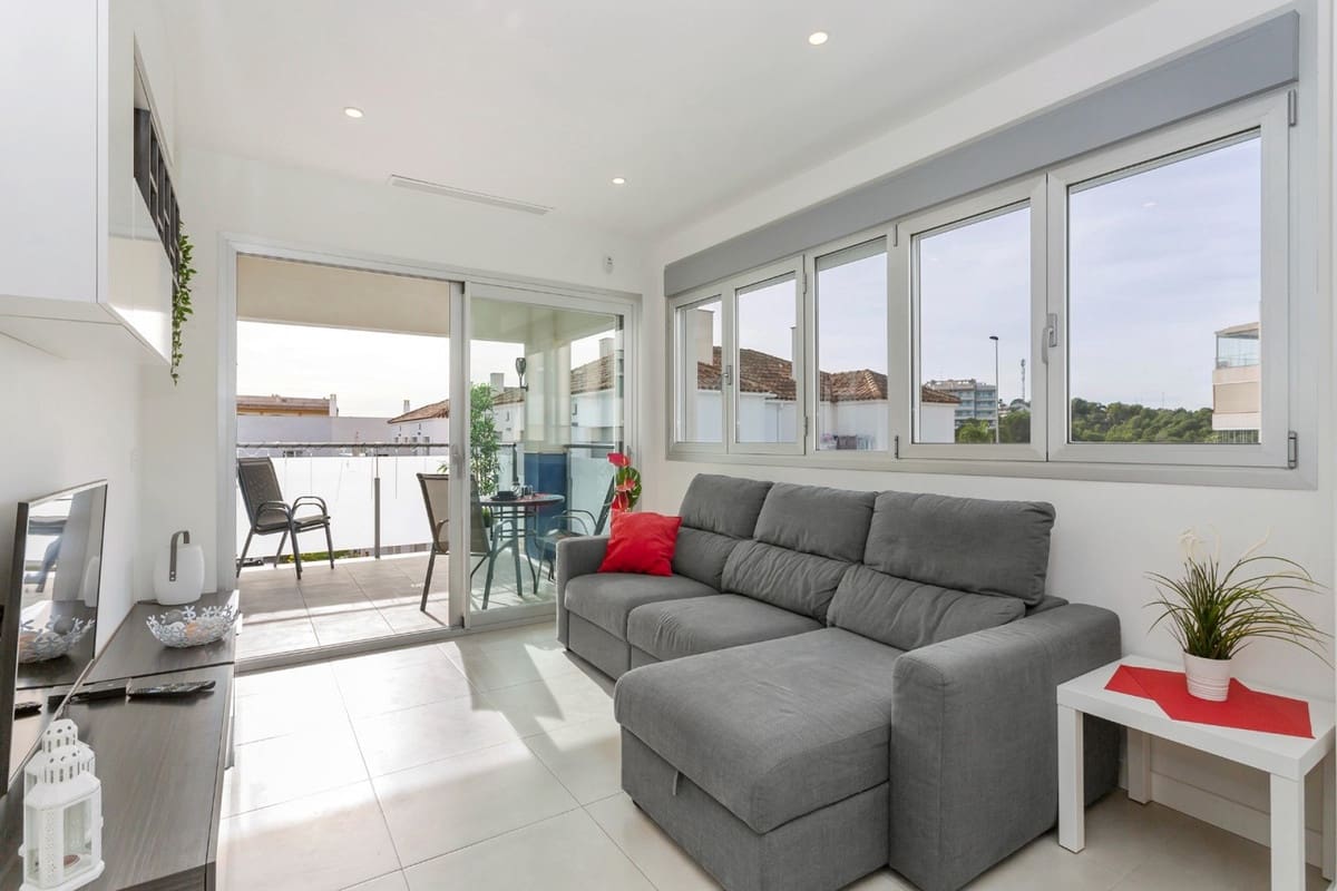 3 soverom Penthouse til salgs i Villamartin med svømmebasseng garasje - € 249 500 (Ref: 8412961)