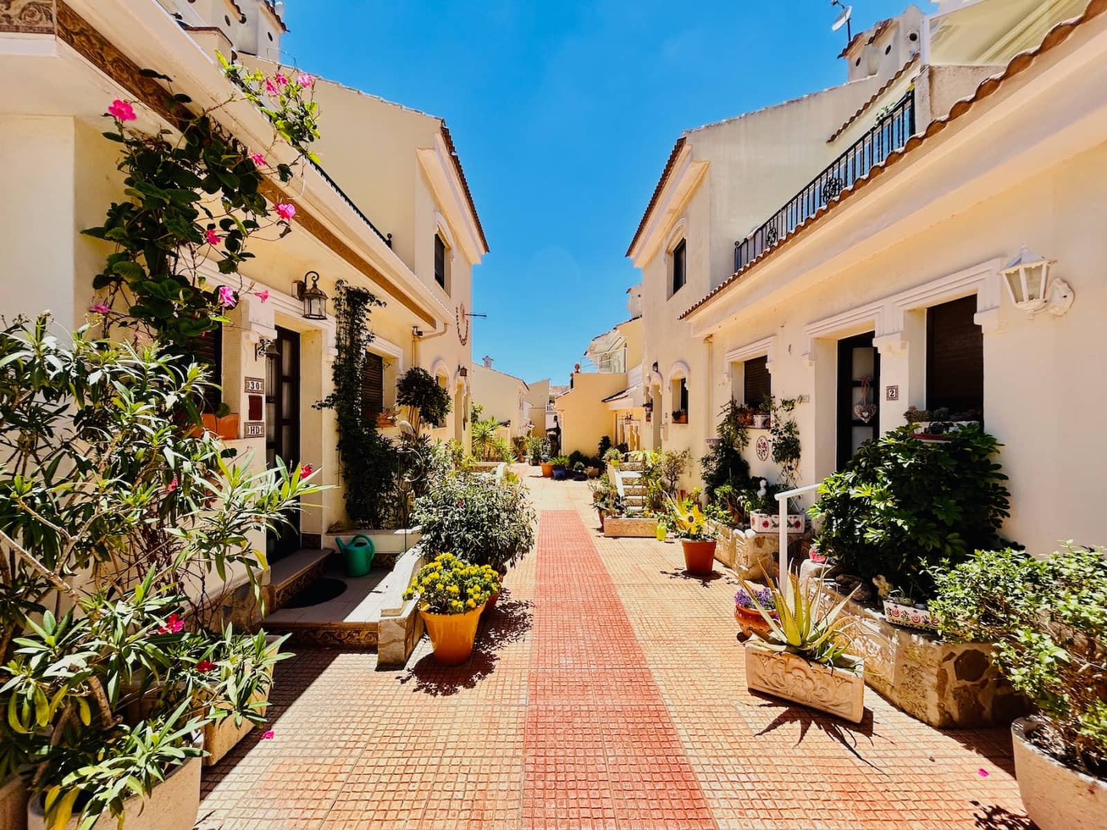 2 bedroom Apartment for sale in Ciudad Quesada - € 115,000 (Ref: 8669477)