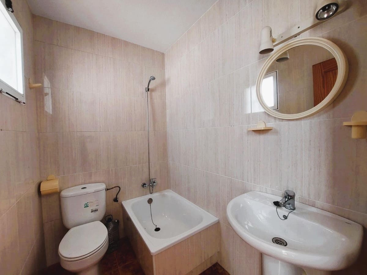 3 soveværelse Byhus til salg i Los Altos med swimmingpool - € 183.000 (Ref: 8796930)