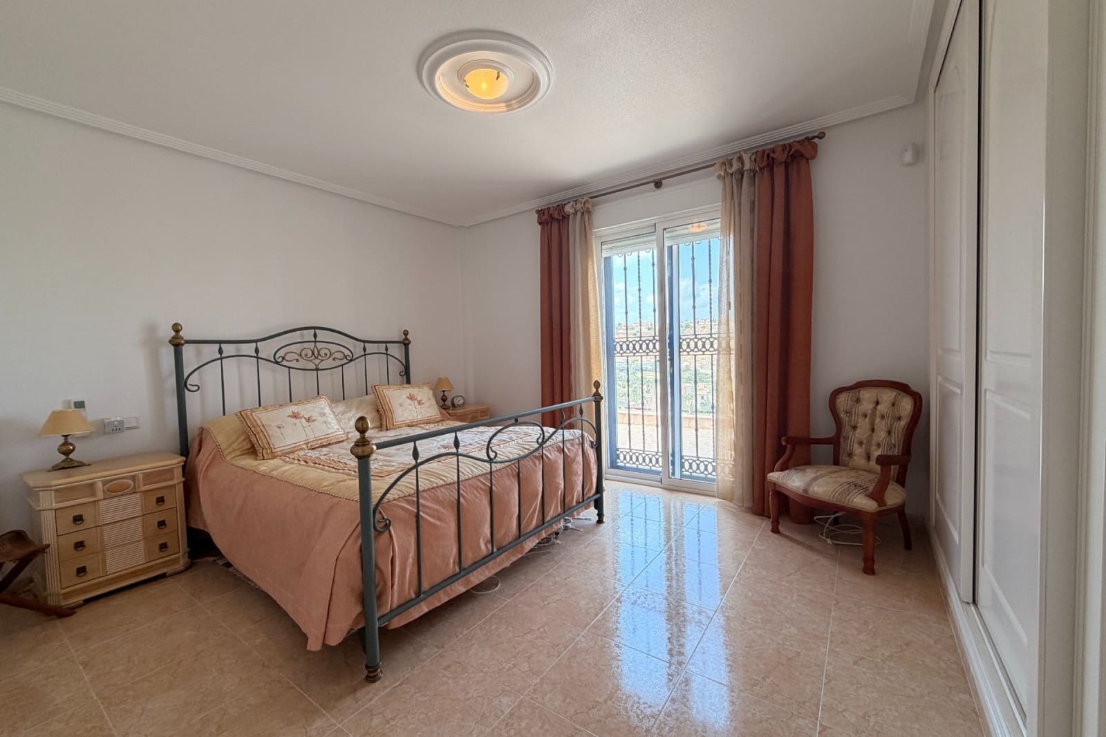 5 sypialnia Willa na sprzedaż w La Marquesa z basenem - 595 000 € (Ref: 8813555)