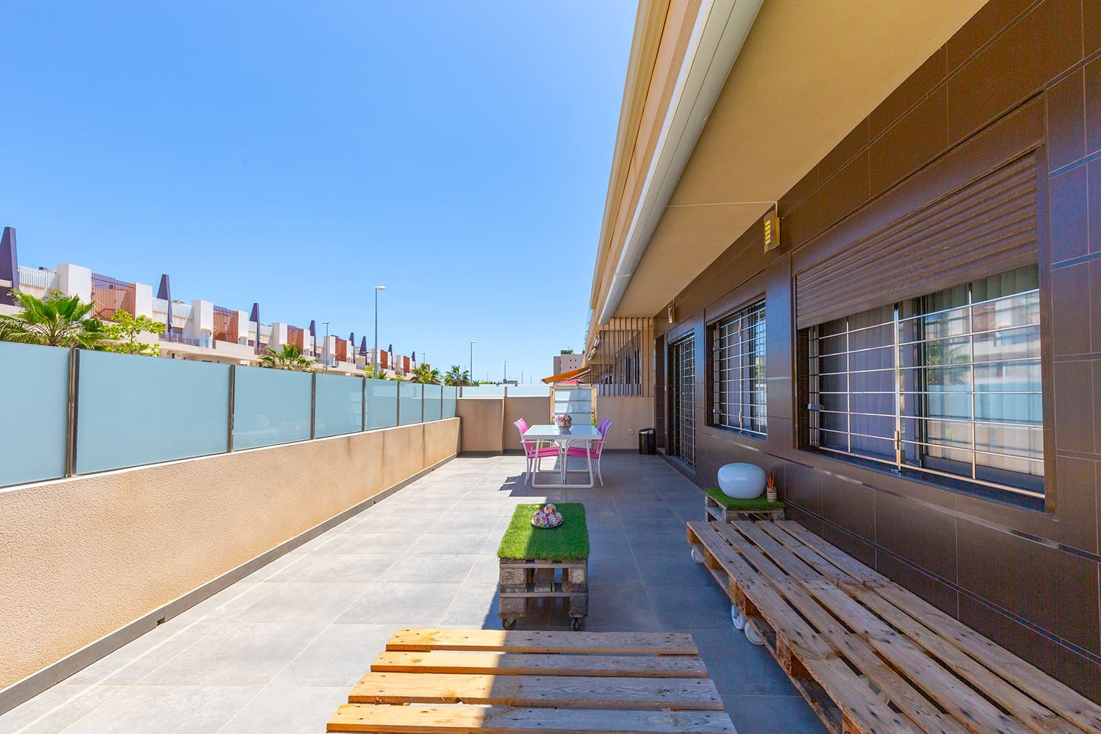 4 bedroom Apartment for sale in Torre de la Horadada with pool - € 597,800 (Ref: 8817005)