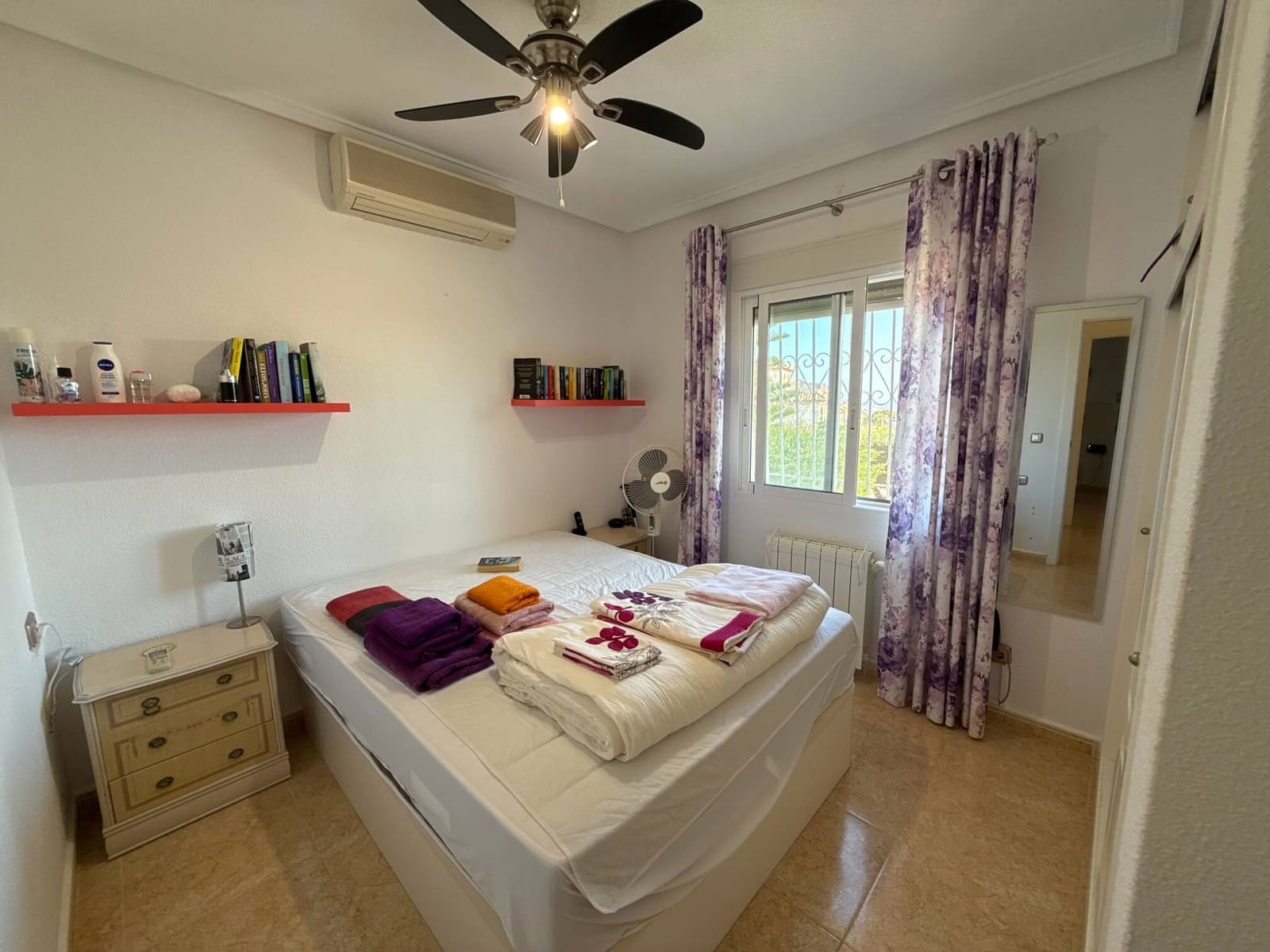 3 bedroom Villa for sale in Villamartin with pool garage - € 349,950 (Ref: 8826833)