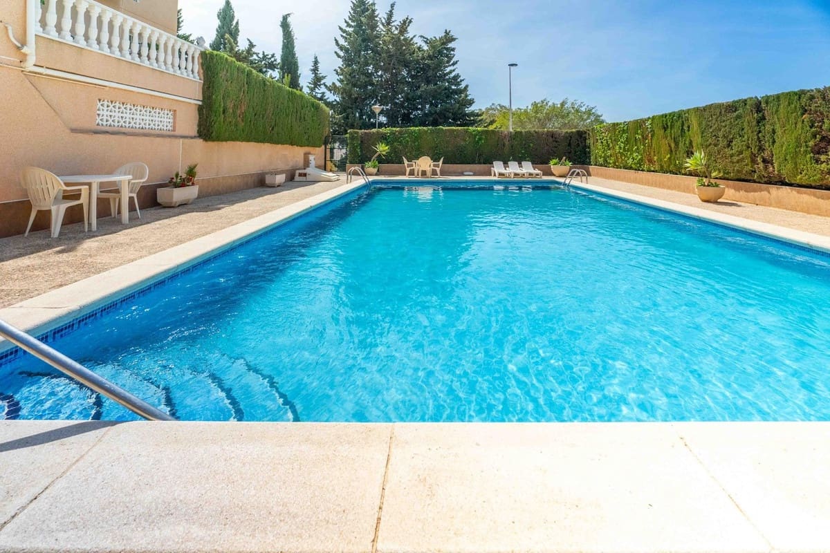 3 sovrum Villa till salu i Orihuela Costa med pool - 360 000 € (Ref: 8832109)