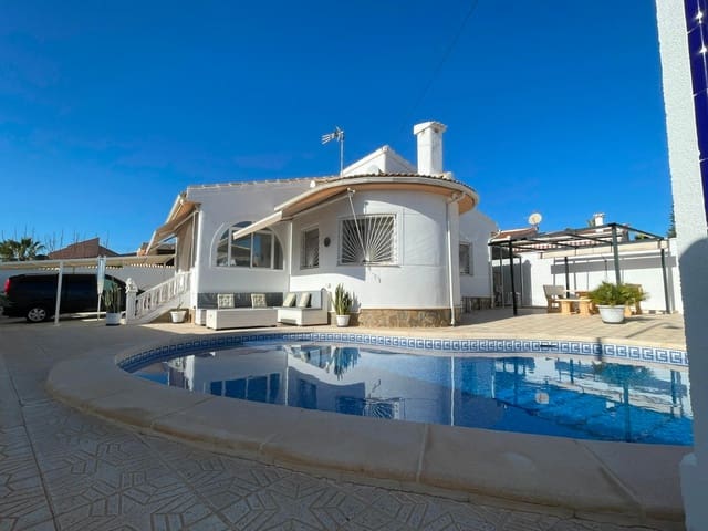 3 bedroom Villa for sale in Ciudad Quesada, Rojales with pool - € 359,000 (Ref: 8836113)
