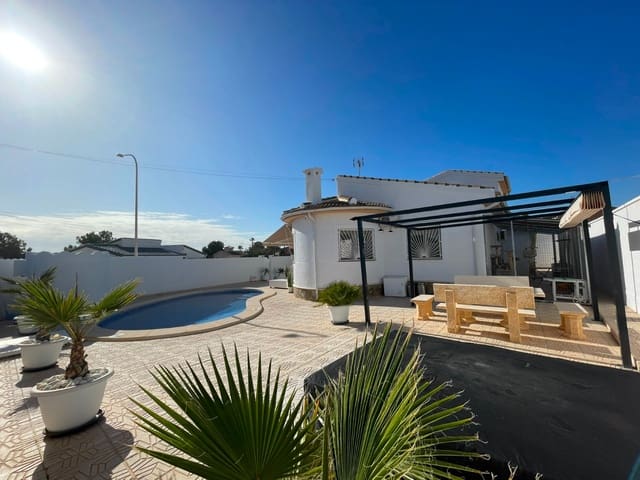 3 bedroom Villa for sale in Ciudad Quesada, Rojales with pool - € 359,000 (Ref: 8836113)