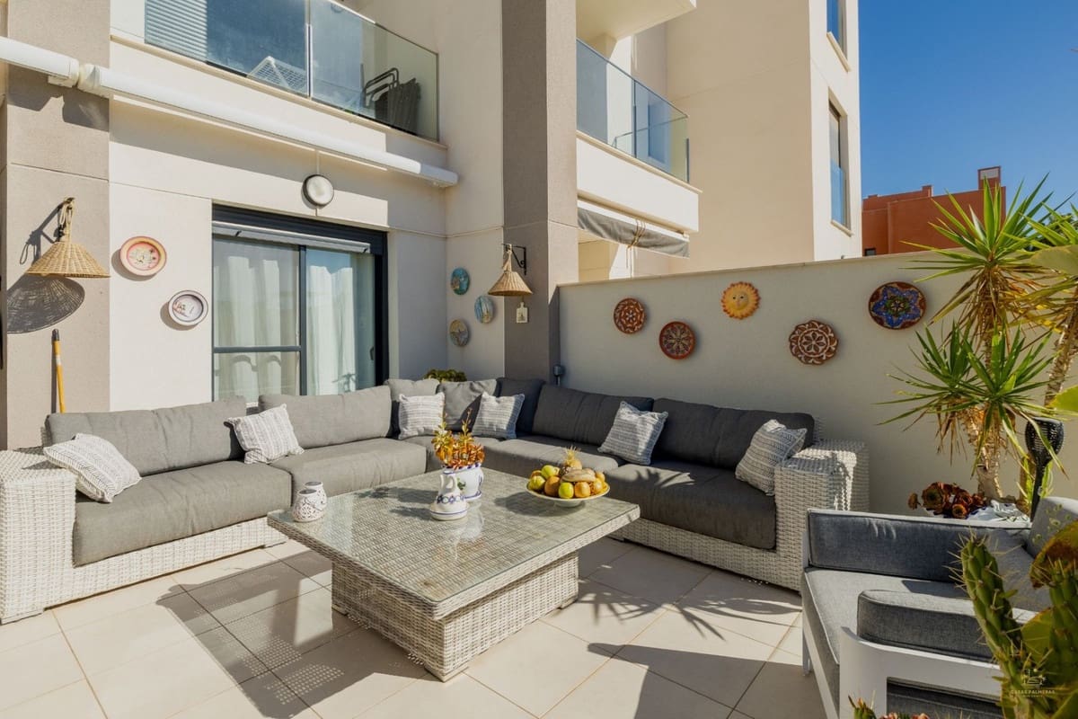 2 soveværelse Lejlighed til salg i Villamartin med swimmingpool garage - € 259.900 (Ref: 8860075)