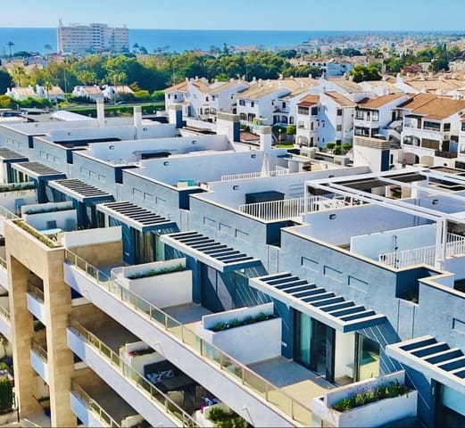 2 soveværelse Penthouse til salg i Playa Flamenca, Orihuela med swimmingpool garage - € 429.000 (Ref: 8941074)