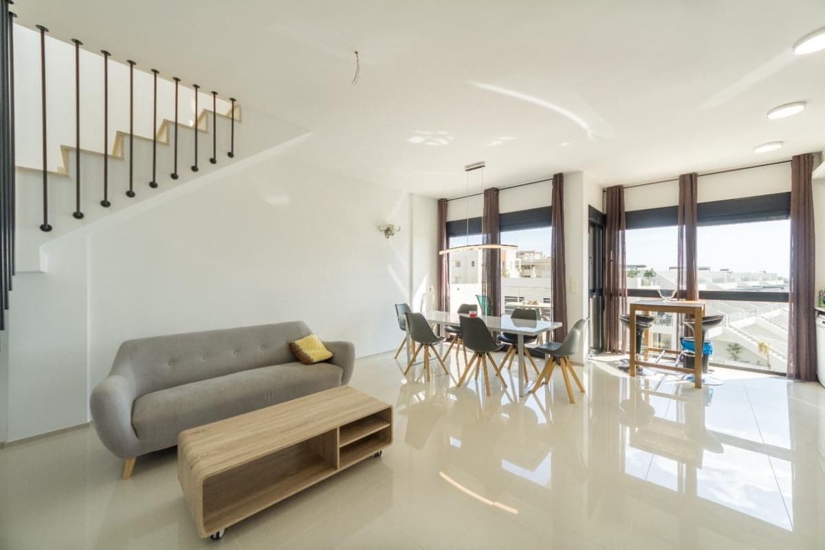 3 sypialnia Penthouse na sprzedaż w Villamartin z basenem garażem - 325 000 € (Ref: 8941076)