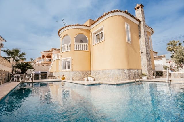 4 Zimmer Villa zu verkaufen in Villamartin, Orihuela mit Pool Garage - 389.000 € (Ref: 8941682)