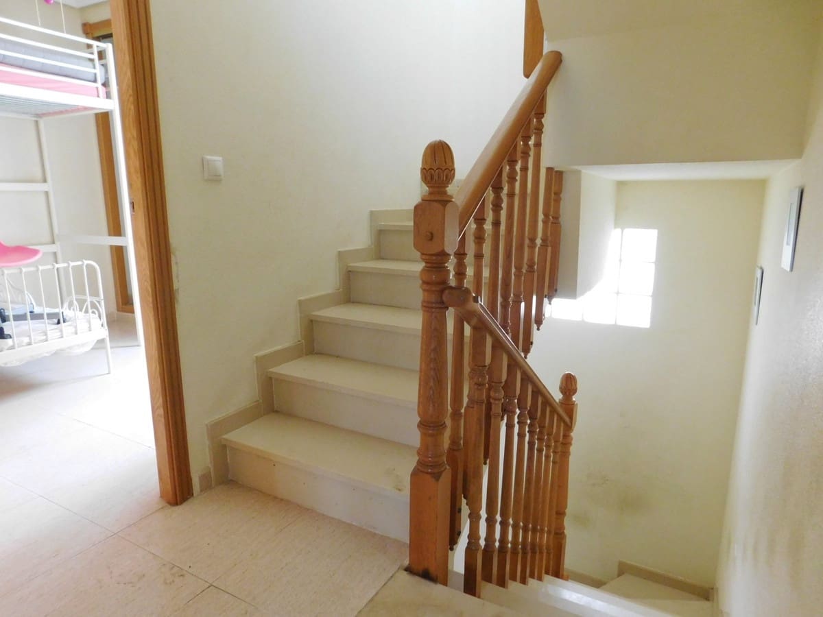 3 makuuhuone Huvila myytävänä paikassa Ciudad Quesada mukana uima-altaan - 190 000 € (Ref: 8945833)