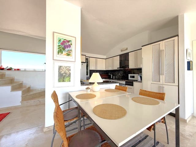 3 makuuhuone Huoneisto myytävänä paikassa Villamartin, Orihuela mukana uima-altaan 
autotalli - 349 000 € (Ref: 8947700)