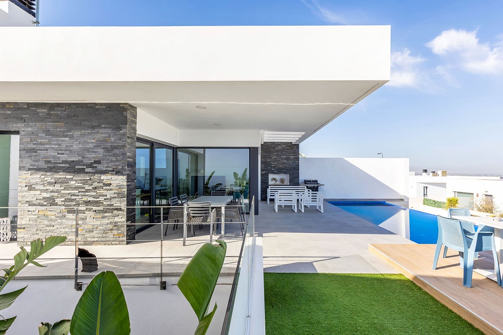 3 bedroom Villa for sale in Ciudad Quesada with pool - € 625,000 (Ref: 8951637)