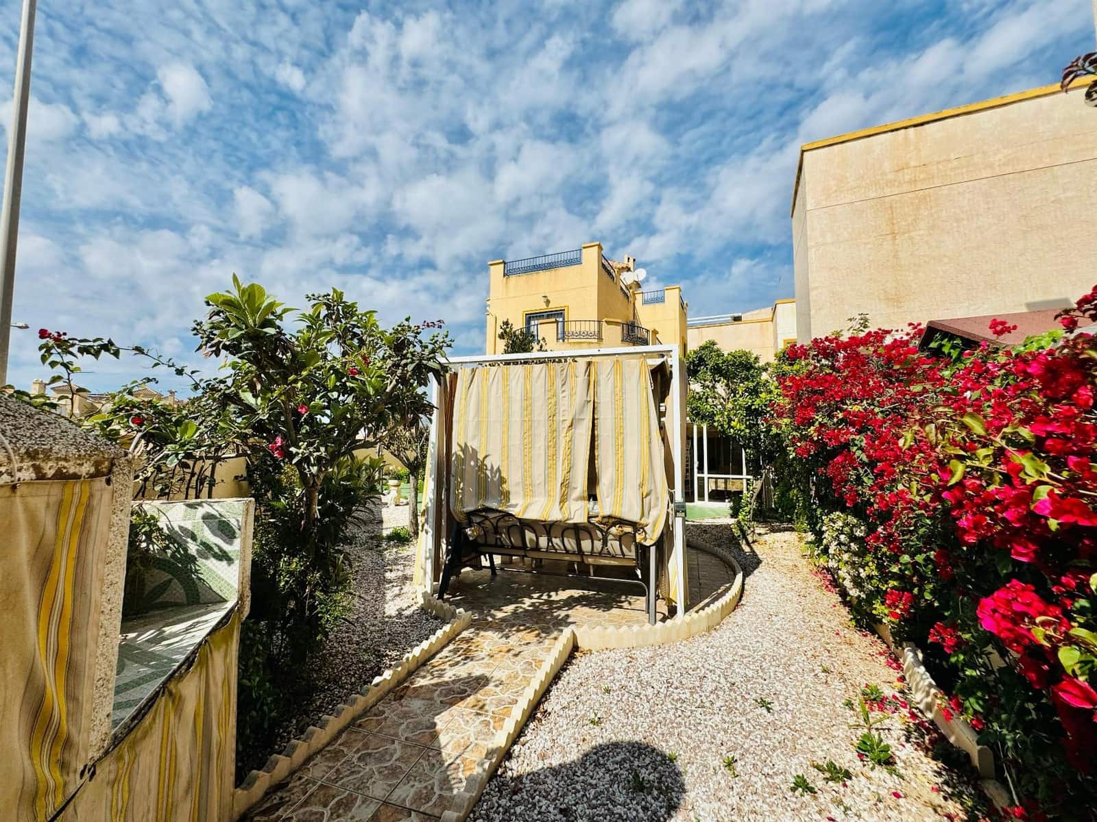 3 soverom Villa til salgs i Playa Flamenca med svømmebasseng garasje - € 299 999 (Ref: 8952395)