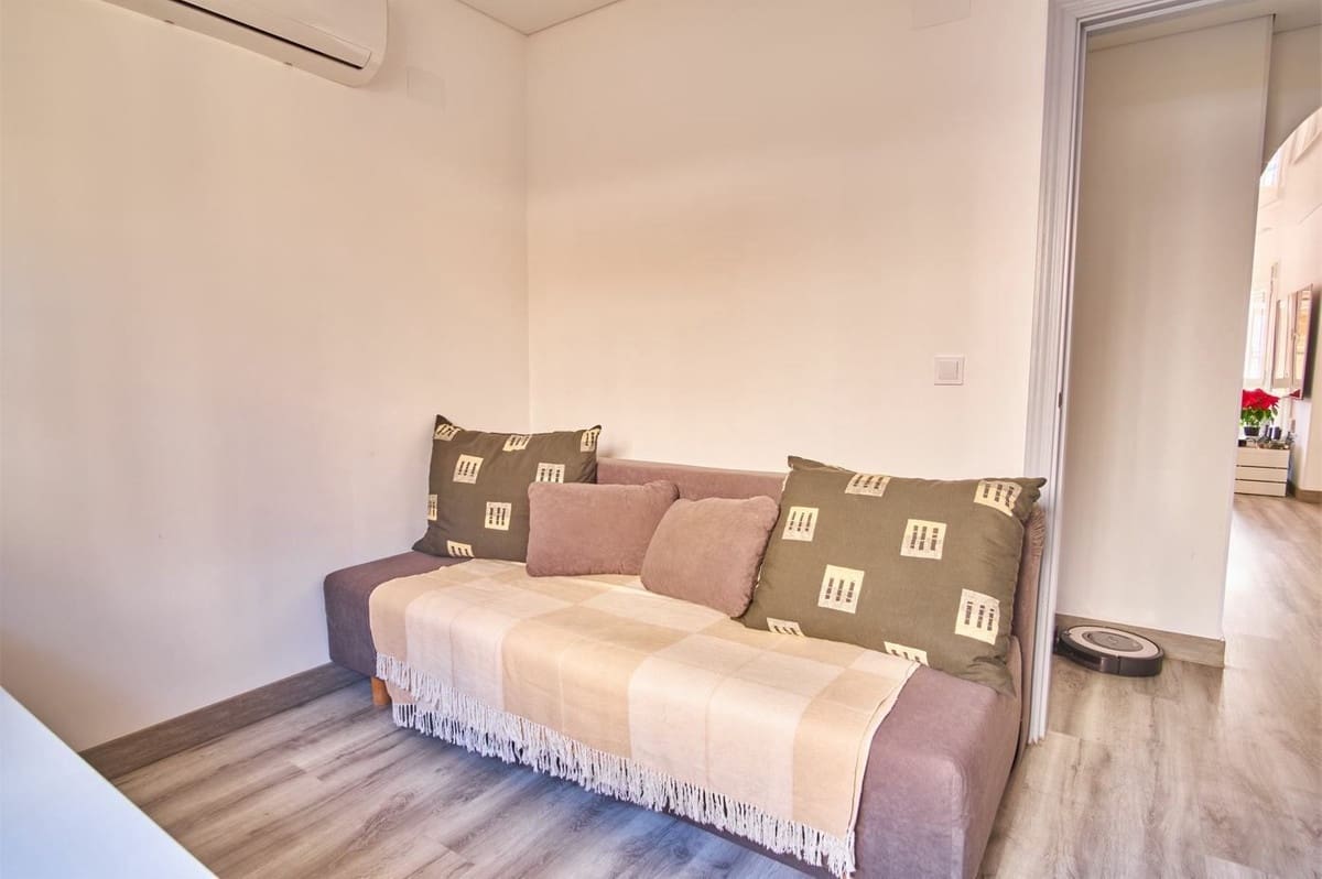 3 makuuhuone Huvila myytävänä paikassa Los Montesinos mukana uima-altaan - 260 000 € (Ref: 8967727)