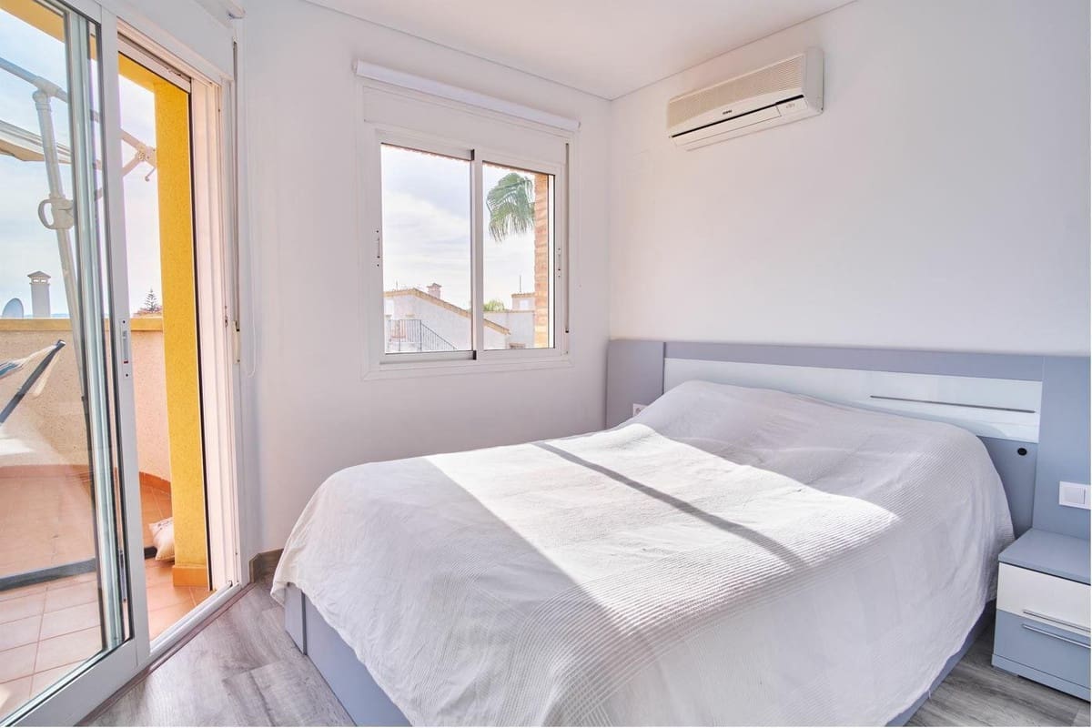 3 soveværelse Villa til salg i Los Montesinos med swimmingpool garage - € 260.000 (Ref: 8967727)