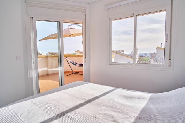 3 soveværelse Villa til salg i Los Montesinos med swimmingpool garage - € 260.000 (Ref: 8967727)