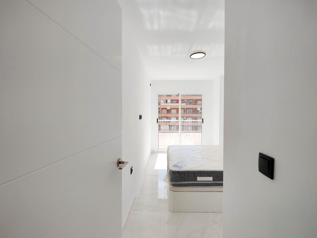 2 quarto Apartamento para venda em Orihuela Costa com piscina - 189 000 € (Ref: 8979923)