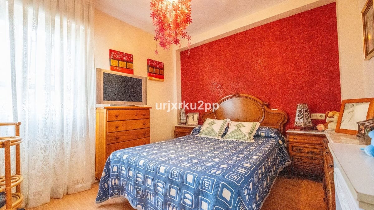 3 soveværelse Byhus til salg i Torrevieja med swimmingpool garage - € 168.000 (Ref: 8980401)