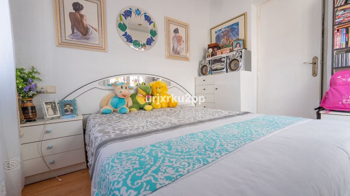 3 soveværelse Byhus til salg i Torrevieja med swimmingpool garage - € 168.000 (Ref: 8980401)