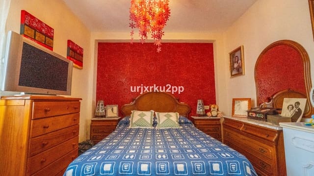 3 slaapkamer Huis te koop in Parque Acuático - Sector 25, Torrevieja met zwembad garage - € 168.000 (Ref: 8980401)