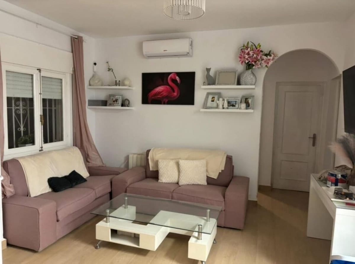 5 quarto Moradia para venda em Playa Flamenca com piscina - 379 000 € (Ref: 8980439)