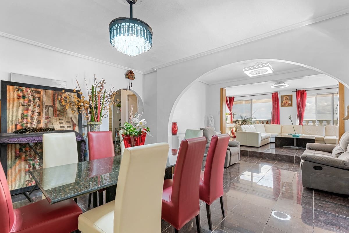 4 soveværelse Villa til salg i Ciudad Quesada med swimmingpool garage - € 419.000 (Ref: 8980445)