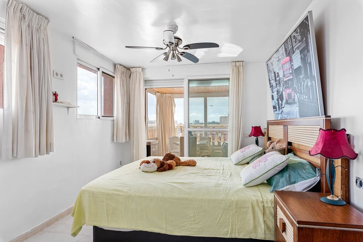 4 soveværelse Villa til salg i Ciudad Quesada med swimmingpool garage - € 419.000 (Ref: 8980445)