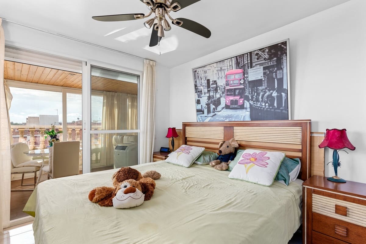 4 soveværelse Villa til salg i Ciudad Quesada med swimmingpool garage - € 419.000 (Ref: 8980445)