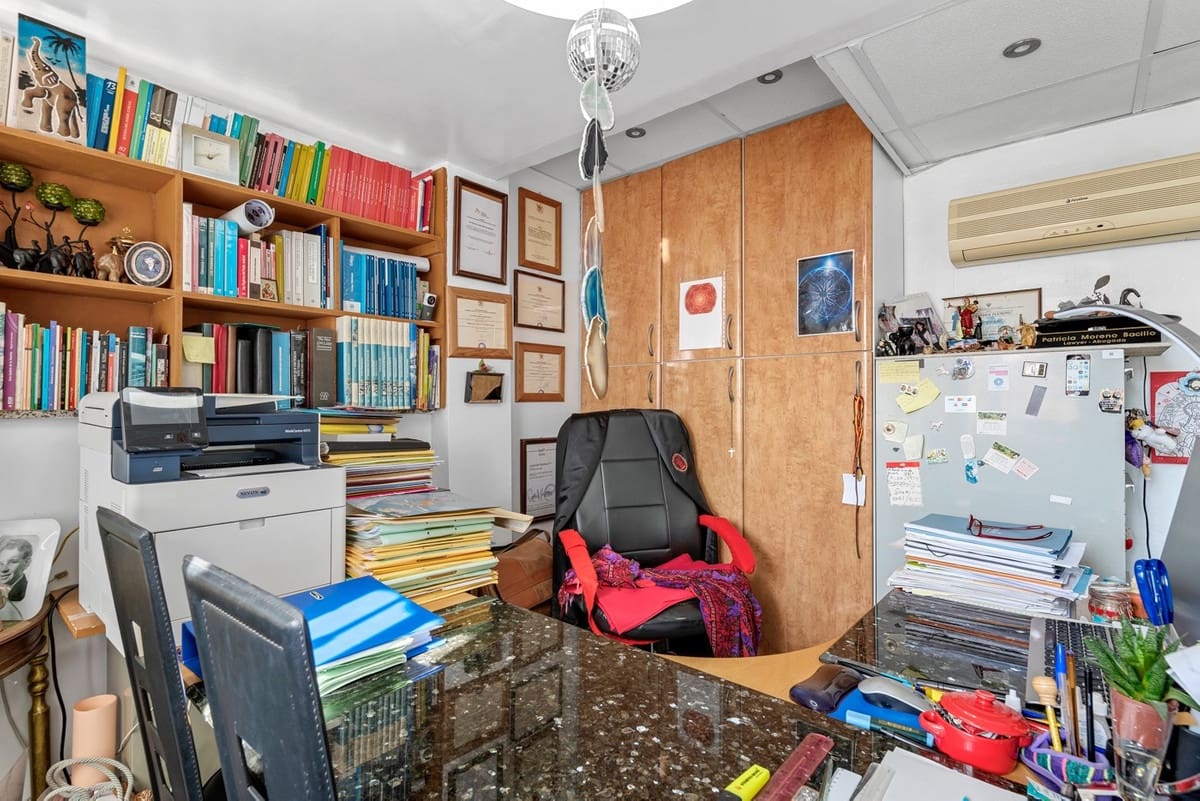 4 soveværelse Villa til salg i Ciudad Quesada med swimmingpool garage - € 419.000 (Ref: 8980445)