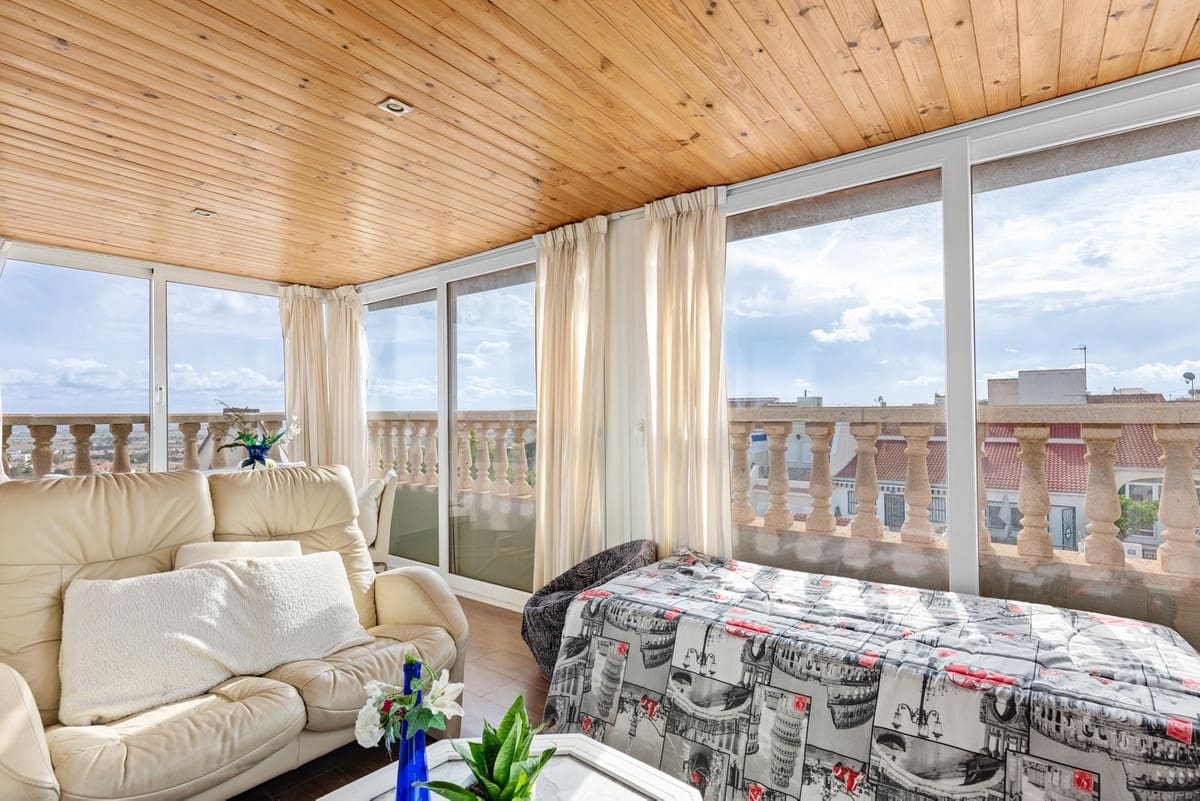 4 soveværelse Villa til salg i Ciudad Quesada med swimmingpool garage - € 419.000 (Ref: 8980445)