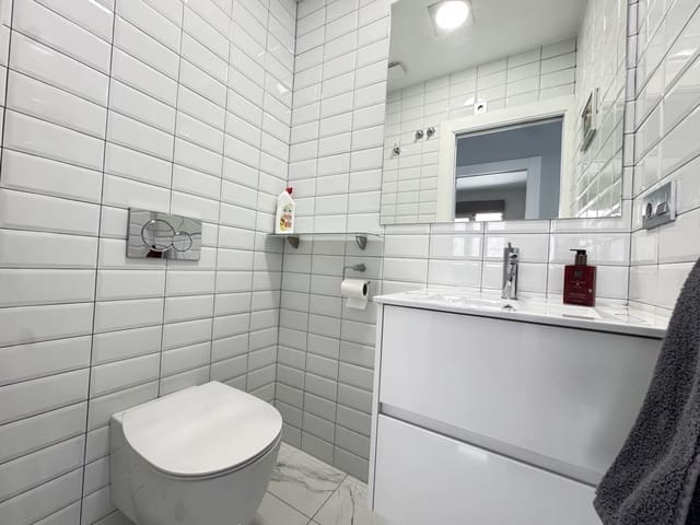 4 bedroom Villa for sale in Villamartin, Orihuela with pool - € 450,000 (Ref: 9039952)