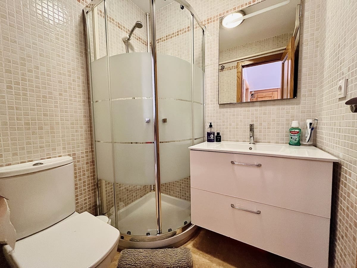 3 makuuhuone Omakotitalo myytävänä paikassa Cabo Roig mukana uima-altaan - 234 000 € (Ref: 9061962)