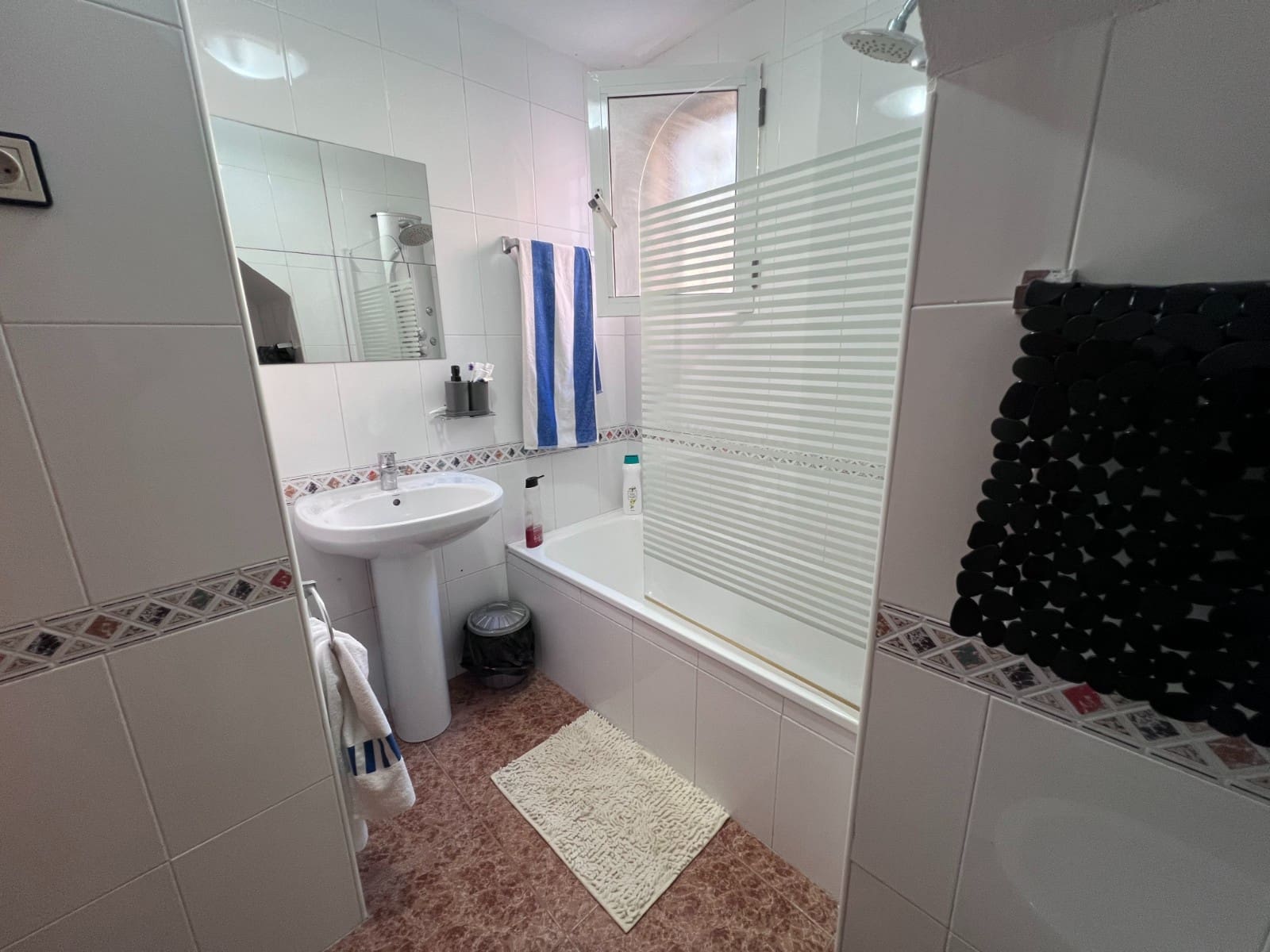 3 sypialnia Dom na sprzedaż w La Siesta z basenem garażem - 159 990 € (Ref: 9063746)