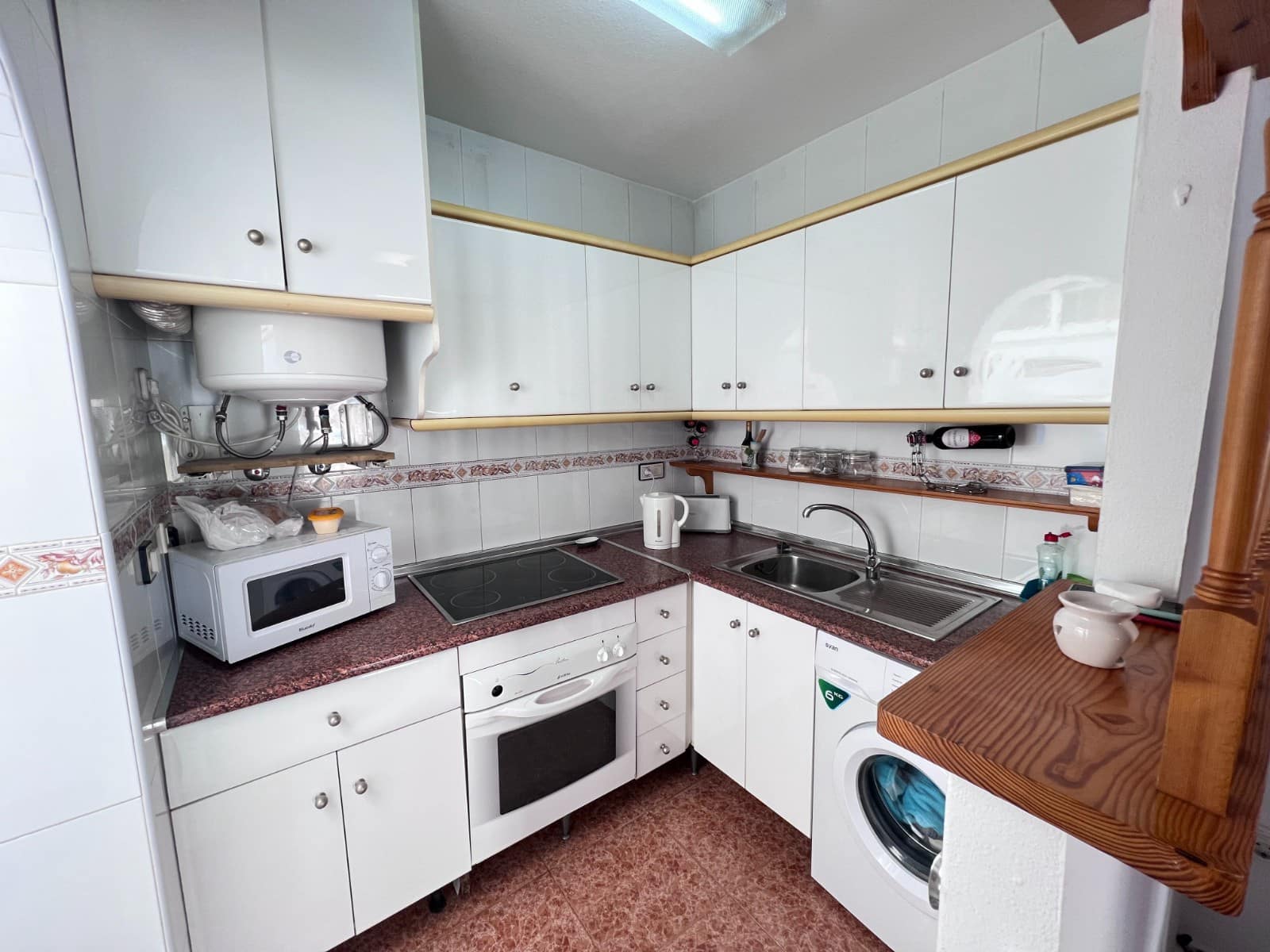 3 sypialnia Dom na sprzedaż w La Siesta z basenem garażem - 159 990 € (Ref: 9063746)