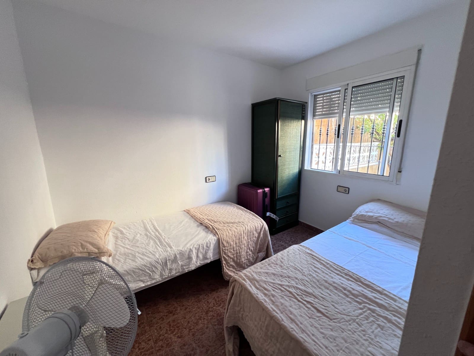 3 sypialnia Dom na sprzedaż w La Siesta z basenem garażem - 159 990 € (Ref: 9063746)