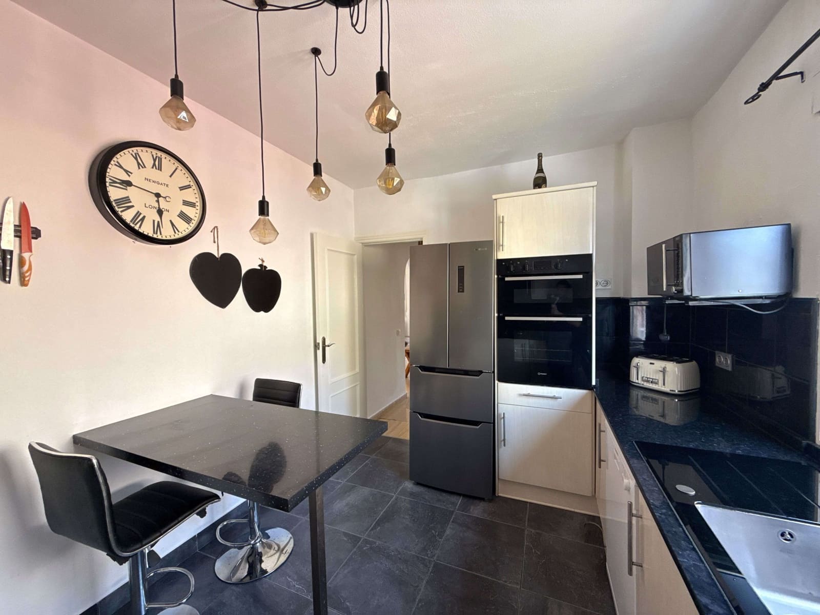 4 soveværelse Lejlighed til salg i Villamartin med swimmingpool - € 189.950 (Ref: 9064764)