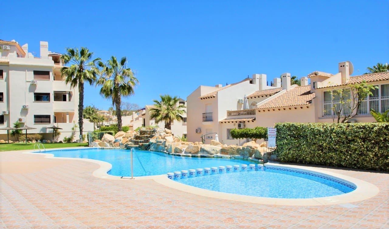 3 quarto Apartamento para venda em Orihuela Costa com piscina garagem - 235 000 € (Ref: 9102676)