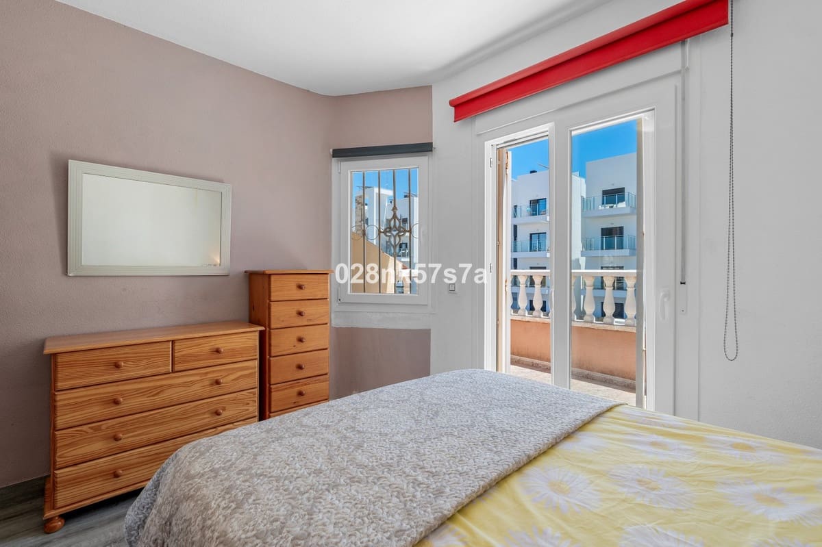 3 soverom Hus til salgs i La Zenia med svømmebasseng garasje - € 299 000 (Ref: 9113784)