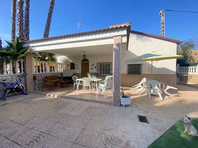 3 soveværelse Finca/Landehus til salg i Algorfa med swimmingpool - € 259.950 (Ref: 9116591)
