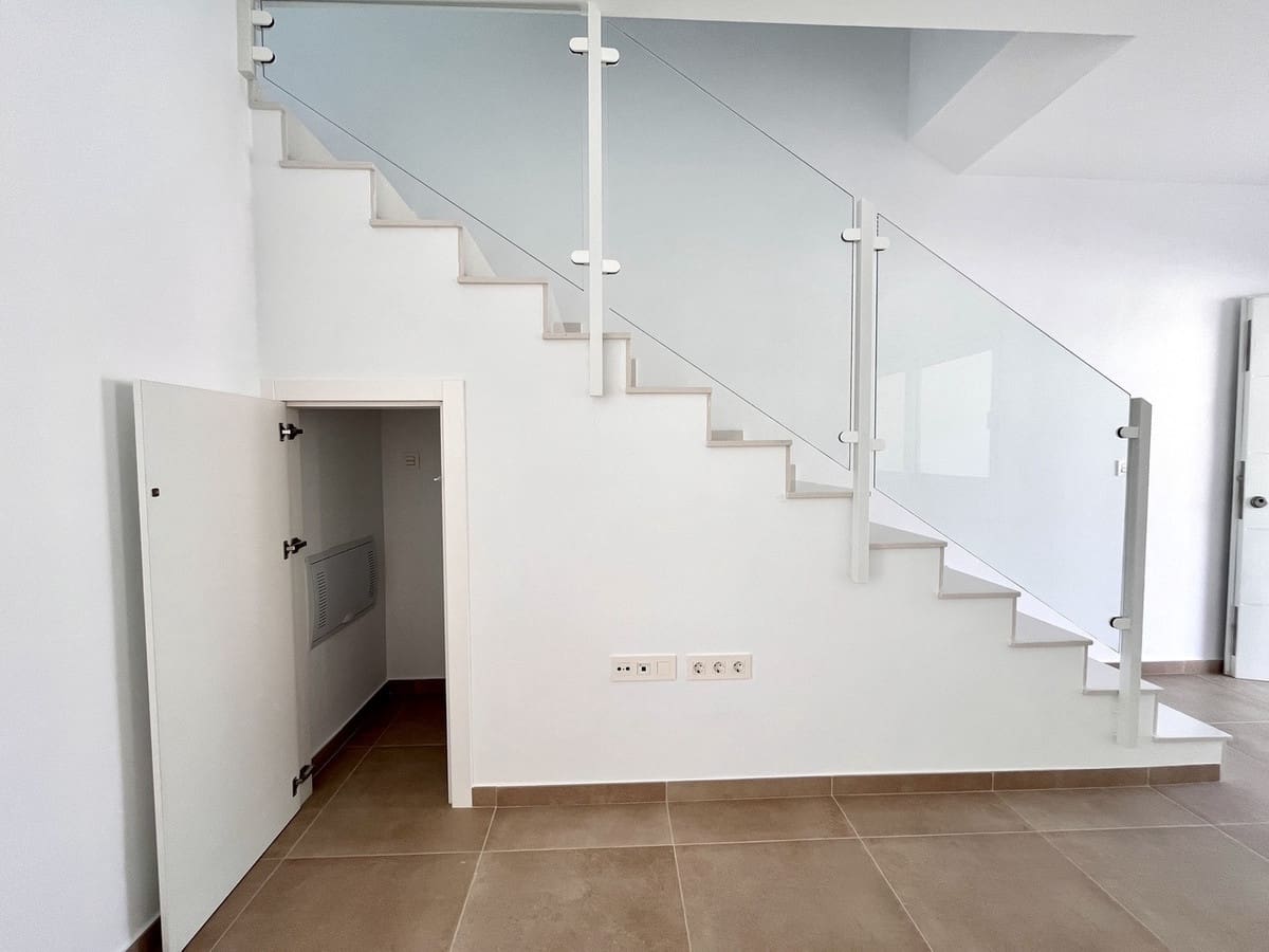 3 soverom Hus til salgs i Pilar de la Horadada med svømmebasseng - € 265 000 (Ref: 9116594)