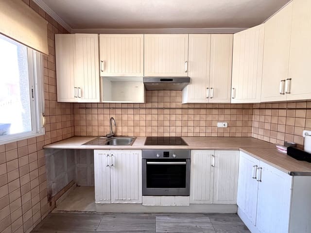 4 quarto Moradia para venda em San Miguel de Salinas com piscina - 249 999 € (Ref: 9116600)