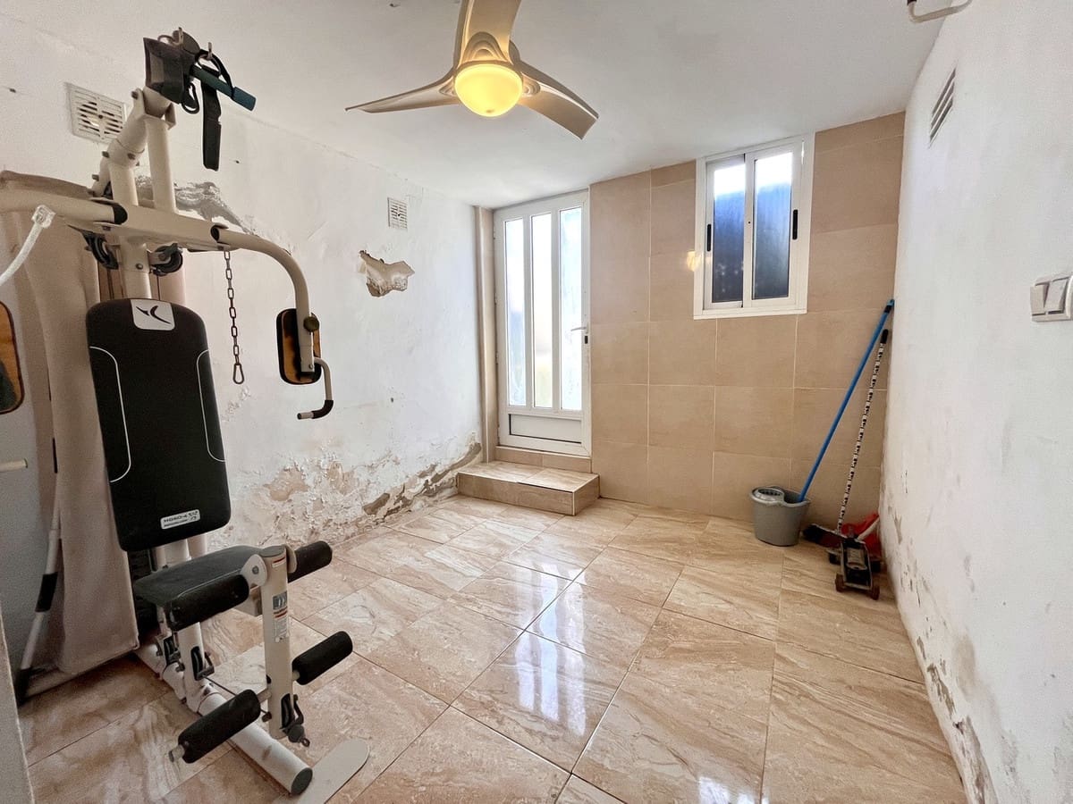 4 soveværelse Villa til salg i San Miguel de Salinas med swimmingpool - € 249.999 (Ref: 9116600)