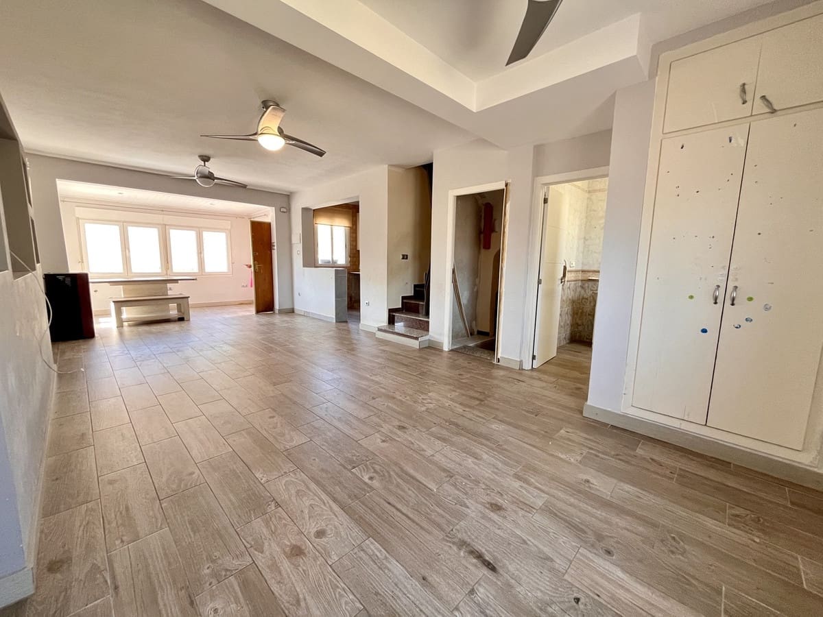 4 soverom Villa til salgs i San Miguel de Salinas med svømmebasseng - € 249 999 (Ref: 9116600)