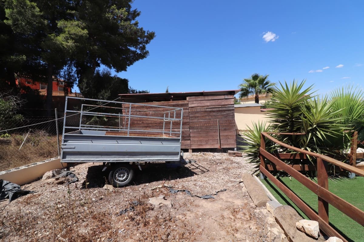 5 soveværelse Villa til salg i Algorfa med swimmingpool - € 418.000 (Ref: 9116970)