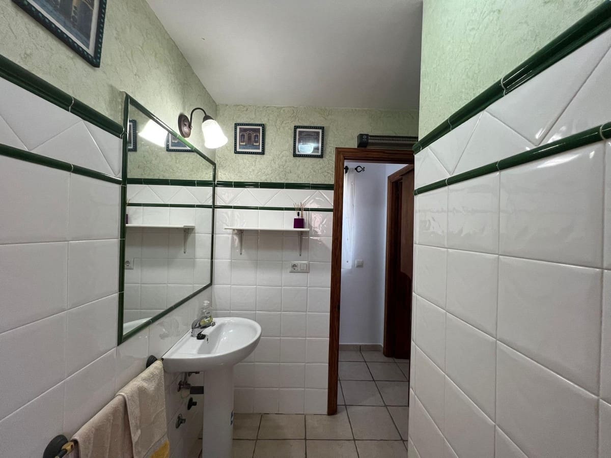 3 camera da letto Villa in vendita in Playa Flamenca con piscina garage - 350.000 € (Rif: 9116973)