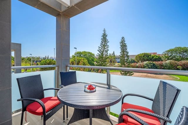 2 soverom Penthouse til salgs i Punta Prima, Orihuela med svømmebasseng - € 279 000 (Ref: 9116982)