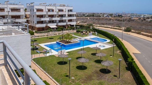 3 soverom Penthouse til salgs i Cabo Roig, Orihuela med svømmebasseng garasje - € 299 950 (Ref: 9130528)