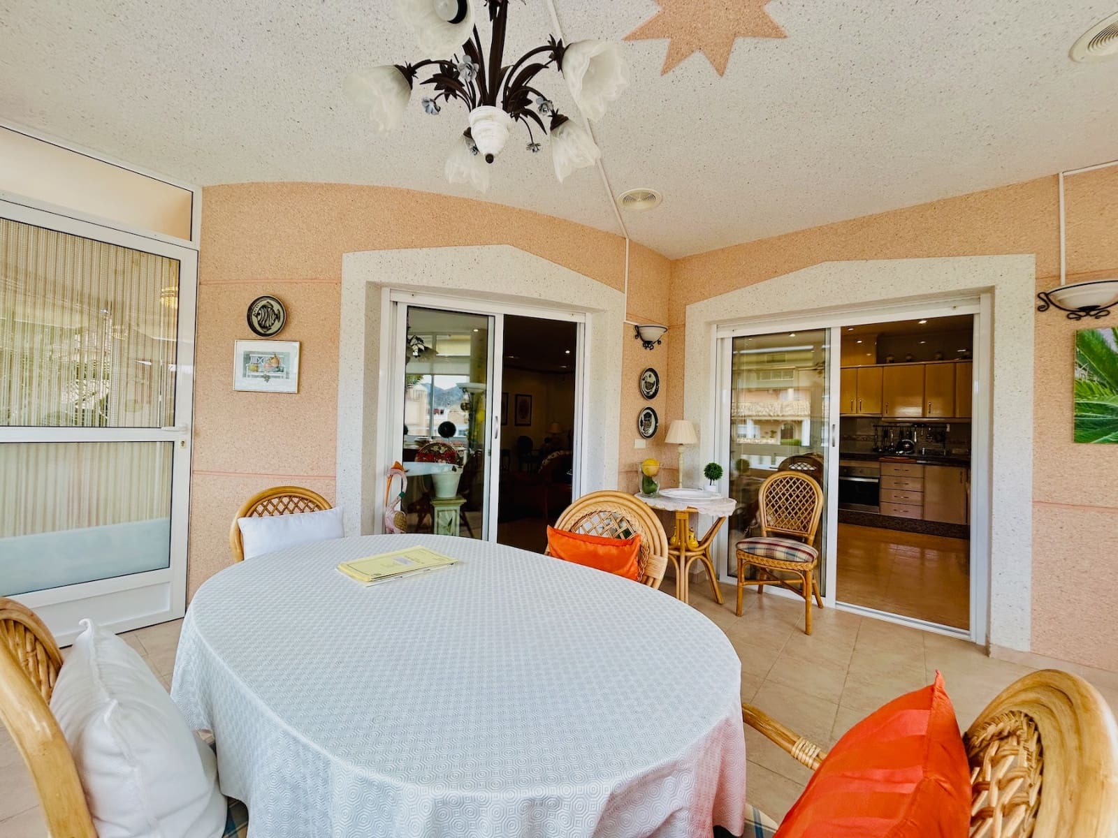 4 soveværelse Villa til salg i Benferri med swimmingpool garage - € 360.000 (Ref: 9130557)