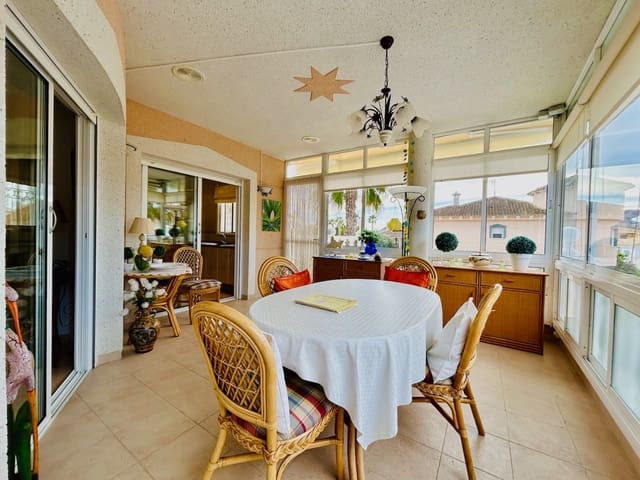 4 bedroom Villa for sale in Benferri with pool garage - € 360,000 (Ref: 9130557)