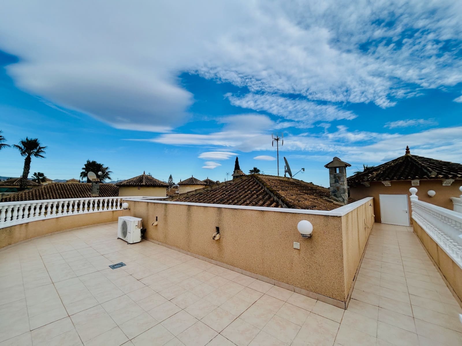 4 soveværelse Villa til salg i Benferri med swimmingpool garage - € 360.000 (Ref: 9130557)